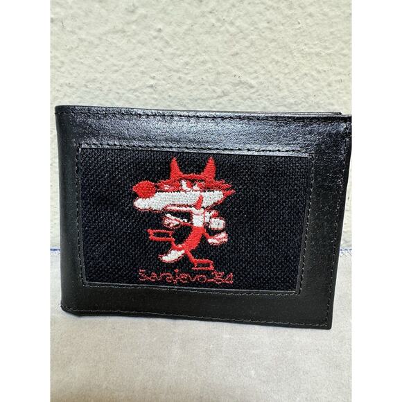 1984 Sarajevo Olympic Wallet ~Mascot~Vucko Ice Skating - Picture 1 of 5